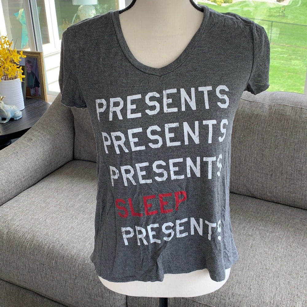 Grayson Threads Women’s Gray Presents Sleepwear Pajama Top Size XS